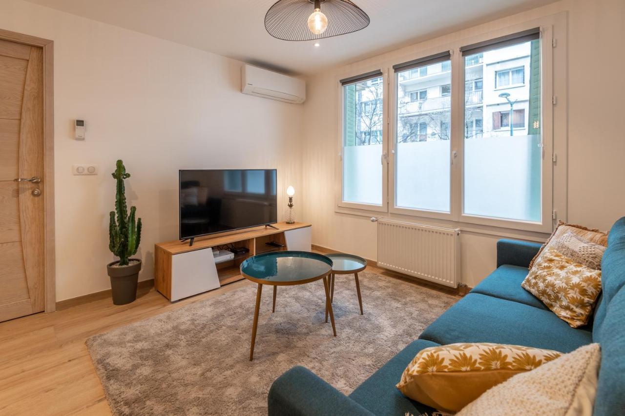 7 Rhone Super T2 Renove Avec Place De Parking Privee Apartment Annecy Bagian luar foto